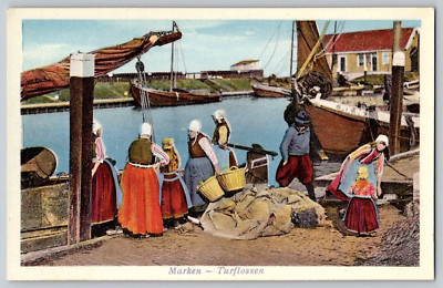 Postcard~ Marken - Turflossen~ Holland, Netherlands