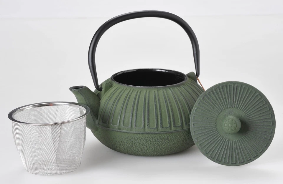 BergHOFF Cast Iron Teapot Dark Green NEW in Box .90 Quart - Image 2 of 4