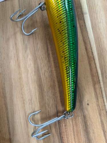 Bomber large saltwater fishing lure (19061) - Picture 11 of 11