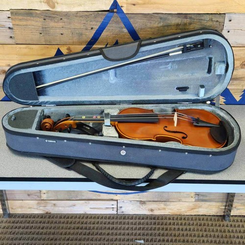 Used Yamaha VA5 16" Viola With Case