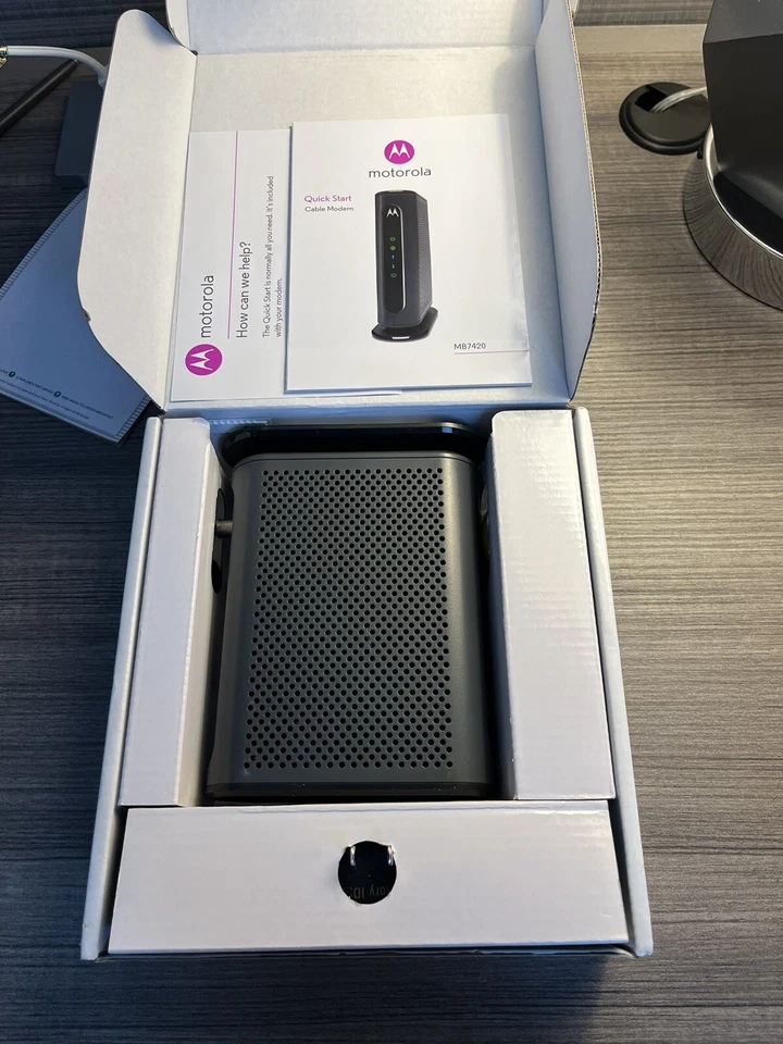 Motorola Cable Modem 16x4 686 Mbps Model MB7420 Comcast xfinity Cox - Image 2 of 3