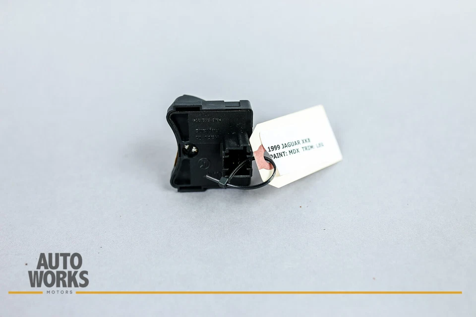 97-03 Jaguar XK8 X100 Conv Left Driver Door Seat Memory Switch LJA6345AD OEM - Image 4 of 4