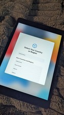 Apple iPad 7th Generation A2200 32GB Black/Space Gray 10.2" Touchscreen Tablet