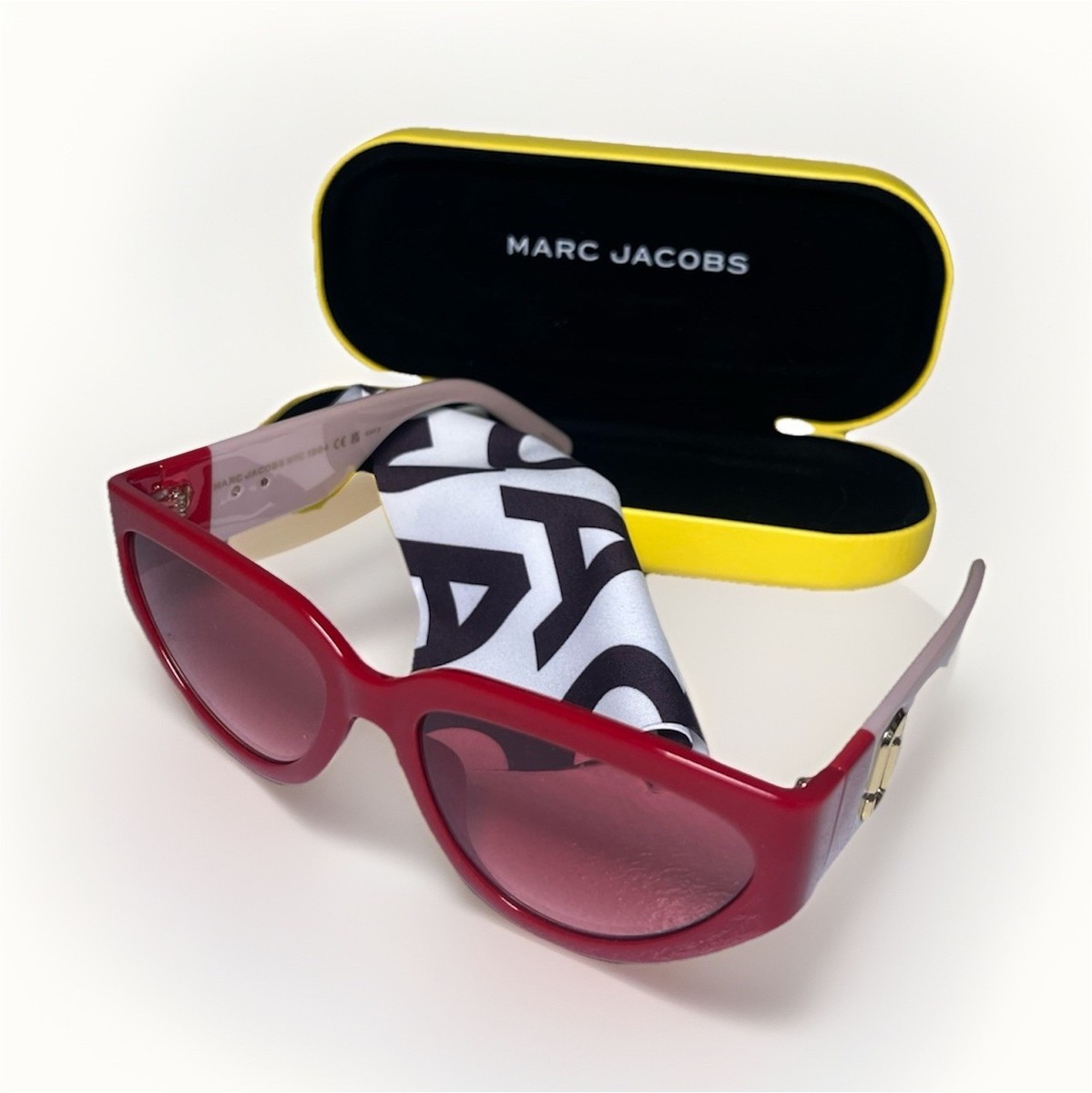 Marc Jacobs Red and Pink Women display picture 3