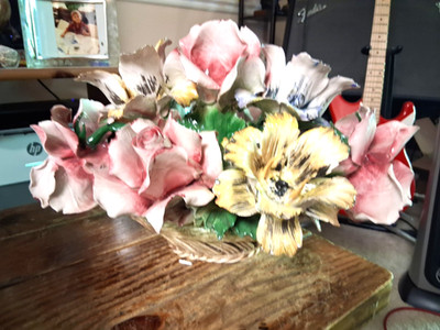 17'' CAPODIMONTE NUOVA  FLOWER BASKET Italy PORCELAIN LILIES ROSES GORGEOUS!