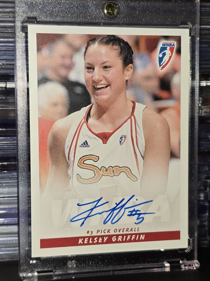 2010 Rittenhouse WNBA Kelsey Griffin limited edition Auto Autograph RC SUN! - Image 3 of 3
