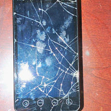 HTC Evo 4G Sprint White Bar Phone 1GB 8MP 4G Cracked Screen Parts