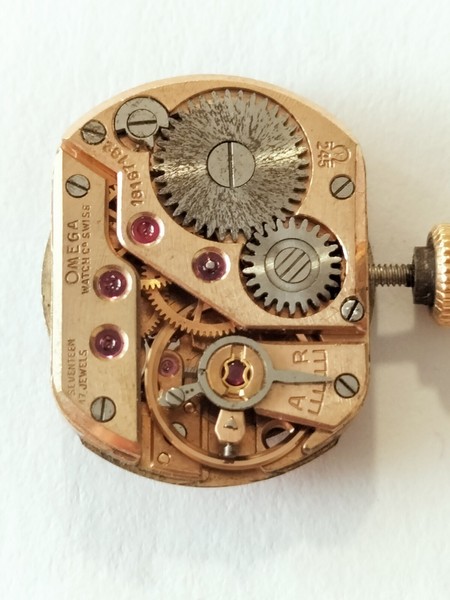 Vintage Omega 245 Wristwatch movement with dial    (R-2438)