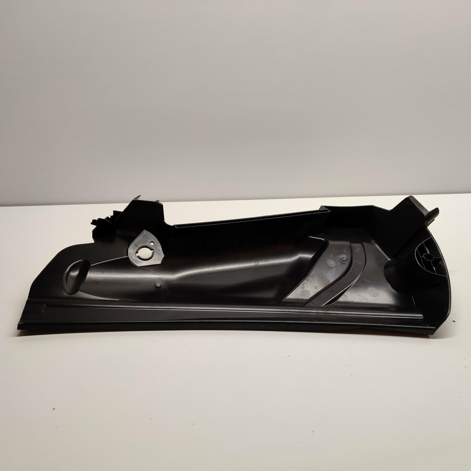 BMW 3 F30 Attachment for Partition Wall With Sensor 9297730 2014 