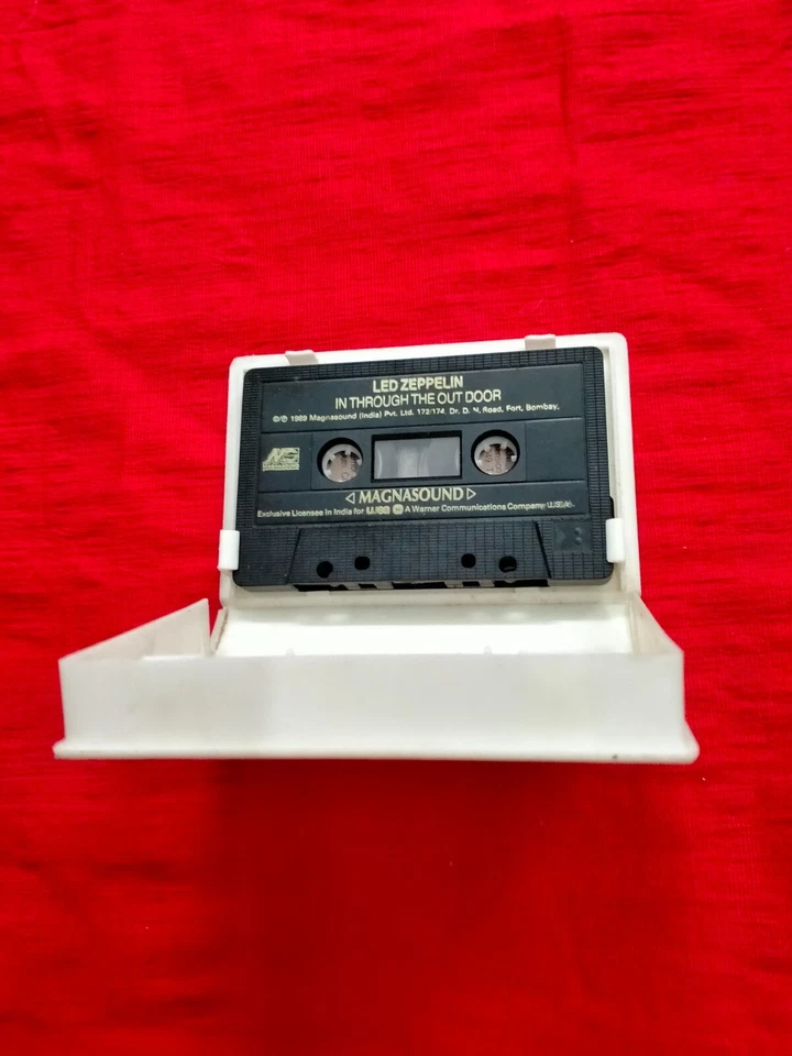 Led Zeppelin In Through The Out Door RARE orig Cassette tape INDIA Clamshell - Image 4 of 4