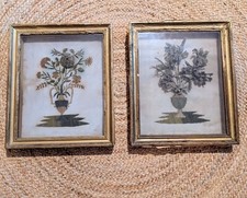 Paire de Broderie, 19ème, Vase Médicis, Encadré, cadre doré