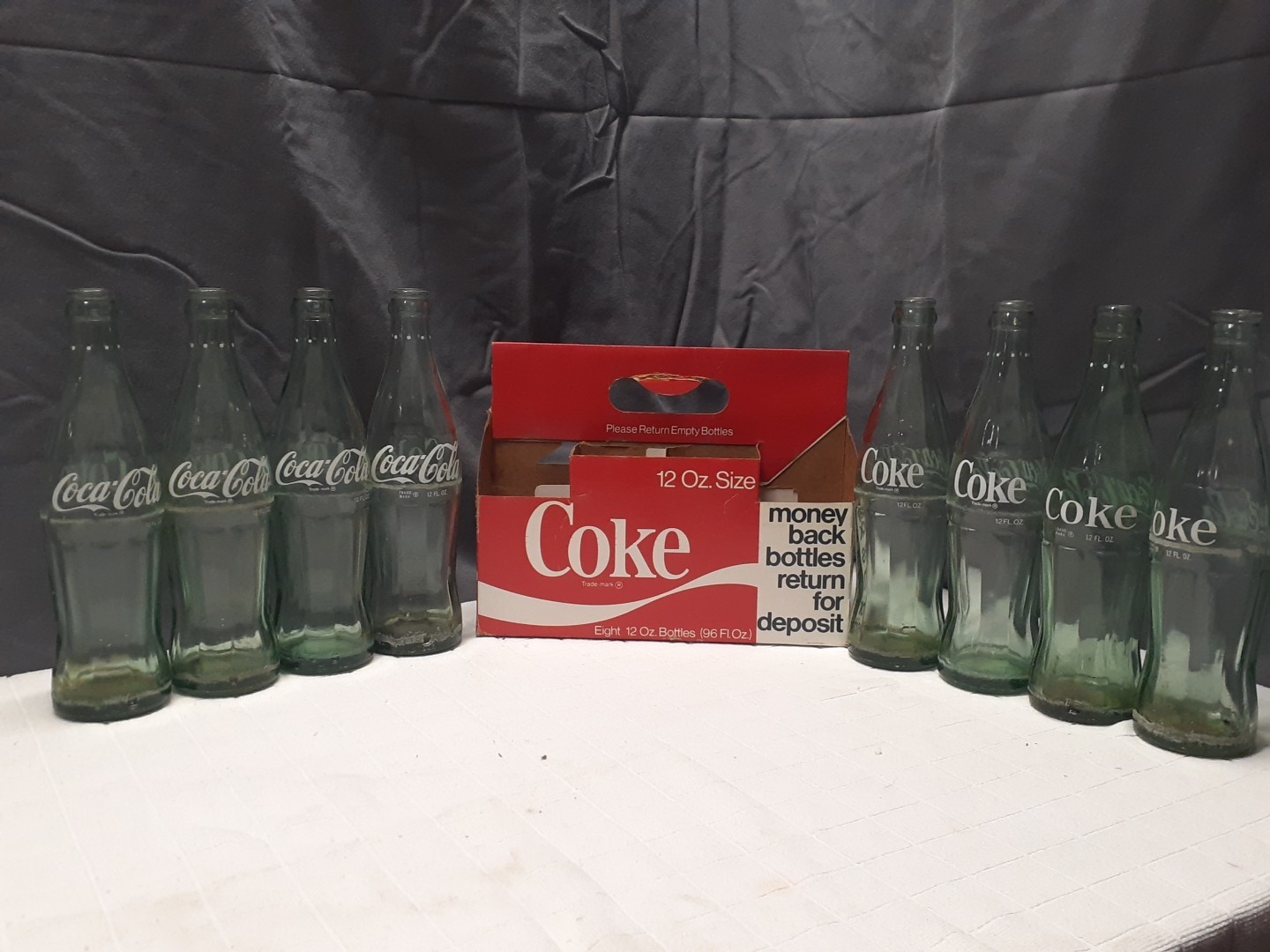 .lot Of 8 Bottles & Carrier
