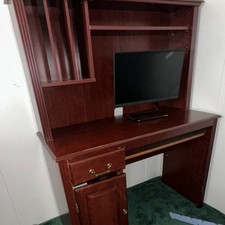 Vintage Oak-Finish Computer Desk with Hutch Top and Dentil Molding