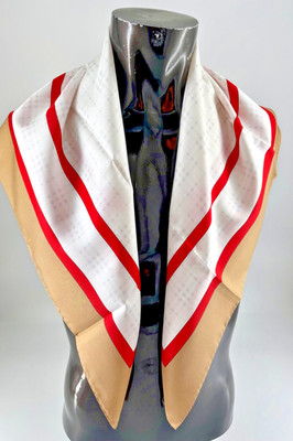 Echter quadratischer Seidenschal BURBERRY neu unbenutzt Made in Italy