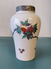 Vase en porcelaine de Chantilly ancien 
