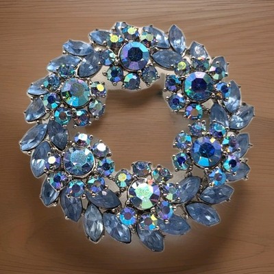Vintage Crown Trifari Sapphire Blue Rhinestone Wreath Silver tone Brooch