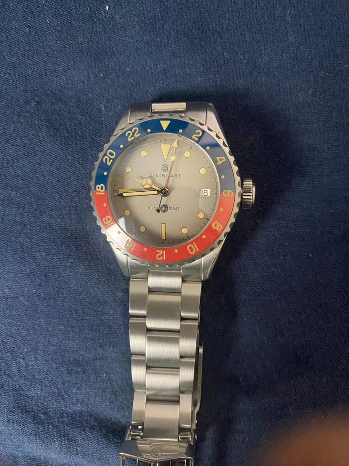 Steinhart Ocean 39 Vintage Yes, 39MM!! Impossible to find anywhere!! - Image 2 of 4