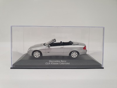 新品未開封　匿名配送　KYOSHO 1/18 ベンツCLK Cabriolet 新品未開封 匿名配送 KYOSHO 1/18 ベンツCLK Cabriolet 新品未開封