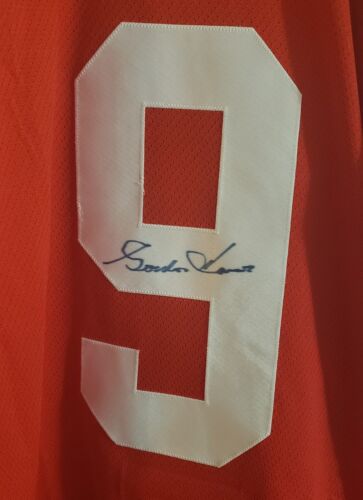 Maglietta da hockey Gordie Howe Firmata Detroit Red Wings - ROSSA - Foto 2 di 10