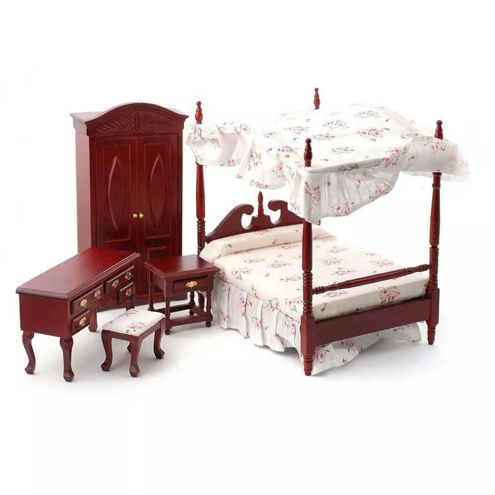 Mahogany on sale bedroom furniture