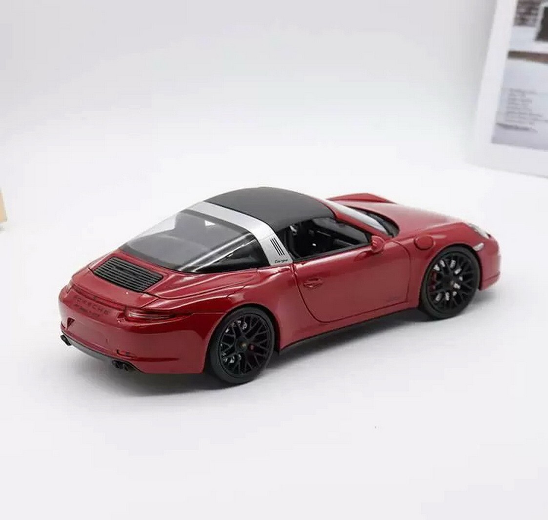 ミニカー Schuco Porsche 911Carrera GTS Coupe 1:18 Schuco 1:18 Porsche 911 (991/I) Carrera GTS Coupe red