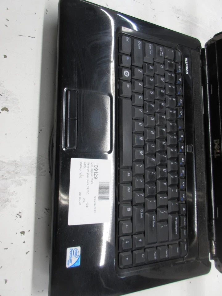 Dell Inspiron 1545 Pentium Dual-Core T4200 2.0GHz 4GB SIN HDD Sin Batería Foto 2 de 4