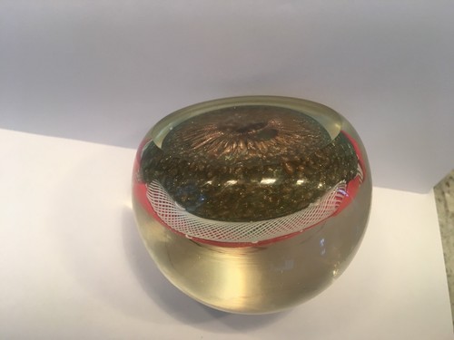 Vintage Italy MURANO Latticino LACE Ribbon Paperweight Green Soccer Ball in Red - Picture 9 of 11