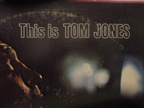 SIGNED TOM JONES ALBUM (THIS IS TOM JONES, 1969)!! - Picture 6 of 7