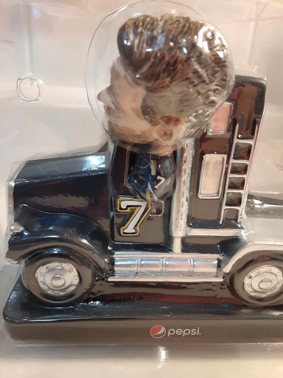 Picture 4 of 16