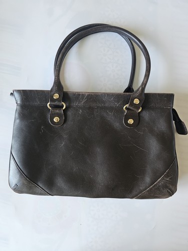 Bolso de hombro/mano Kate Spade mediano triple compartimento de cuero marrón envejecimiento - Imagen 23 de 24