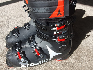 ATOMIC HAWX MAGNA 110 Mens Ski Boots 26.0 25.6 with Snow and Rock Boot Bag