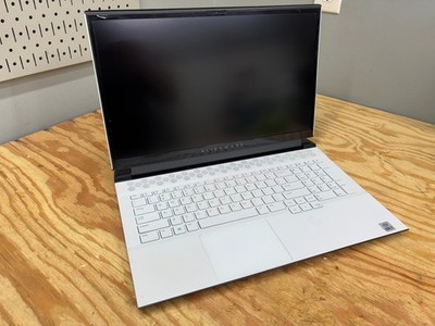 Alienware m17 R4 17.3'' 360Hz i7-10870H RTX 3060 FOR PARTS/REPAIR No SSD