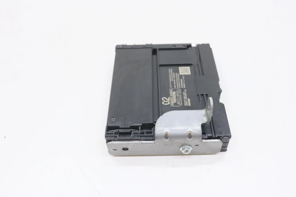 2020 - 2021 TOYOTA TUNDRA TELEMATICS COMMUNICATION CONTROL MODULE OEM 867410E061 - Image 4 of 4