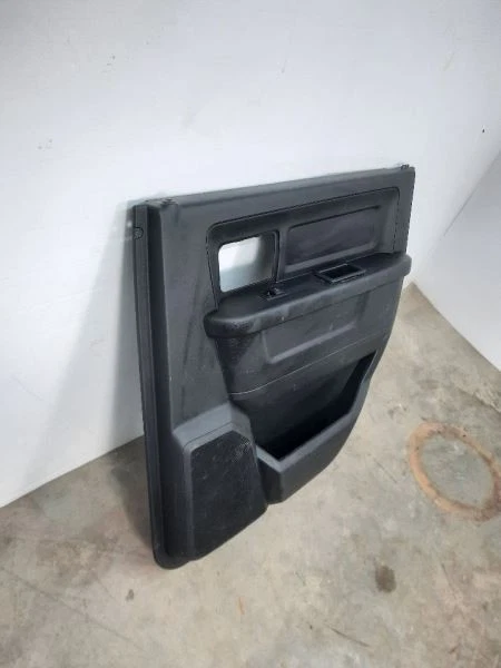 Panel de puerta interior trasero derecho X8-negro para 15 Dodge Ram 4500 204643 K001 Foto 2 de 4