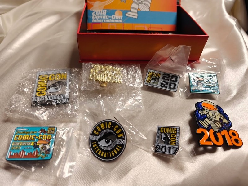 SAN DIEGO COMIC CON 2017 - 2024 EXCLUSIVE PIN SET & 2018 BADGE BOX