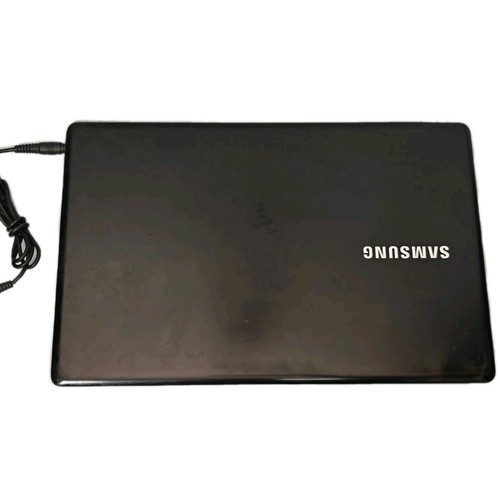 Samsung 5 NT500R5L Intel i5-6200U Laptop 15.6" Full HD 8GB DDR4-SDRAM 500GB HDD - Picture 7 of 13