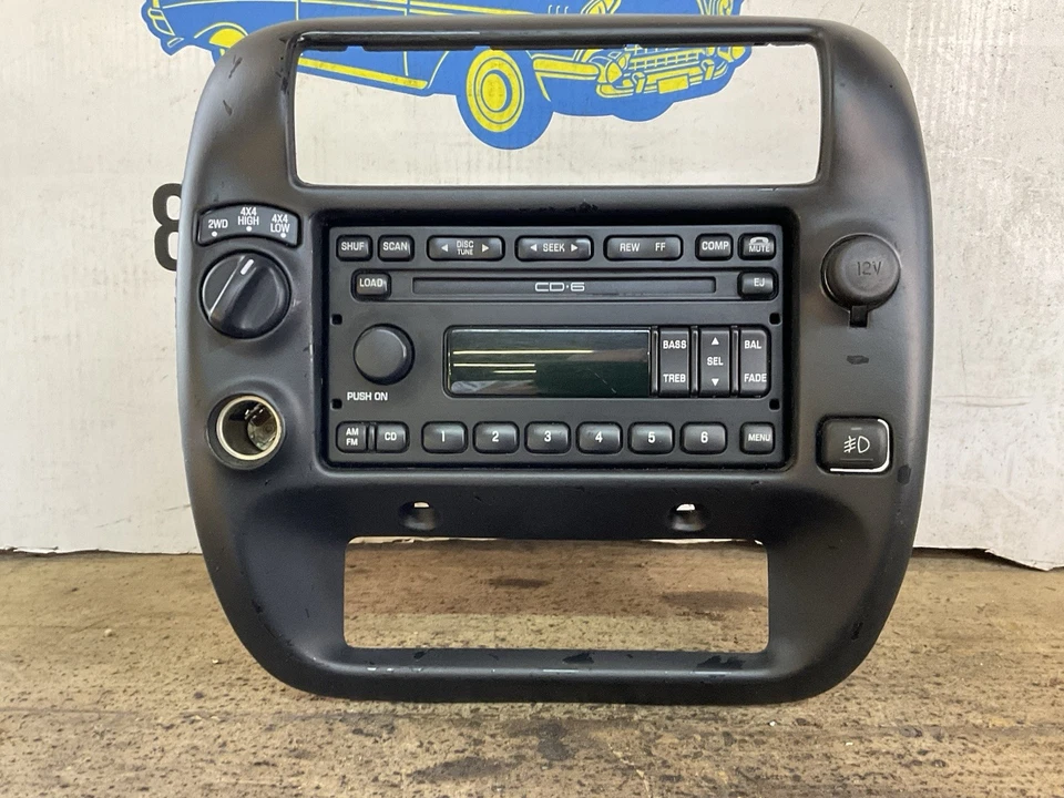 Ford Explorer Ranger Mountaineer 1995-2003 AM/FM CD/bisel negro pieza de fabricante original Foto 4 de 4