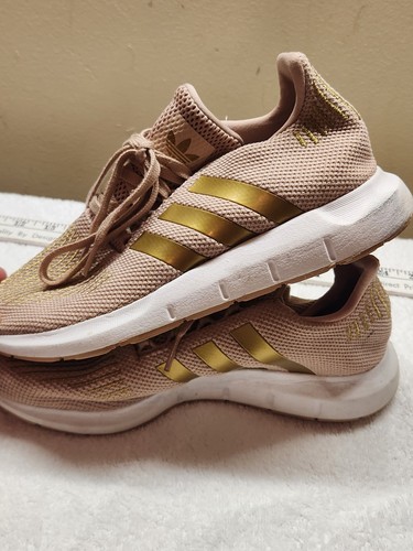 Adidas Swift Run Damengröße 6,5 beige/gold AC8538 Laufschuhe - Bild 5 von 8