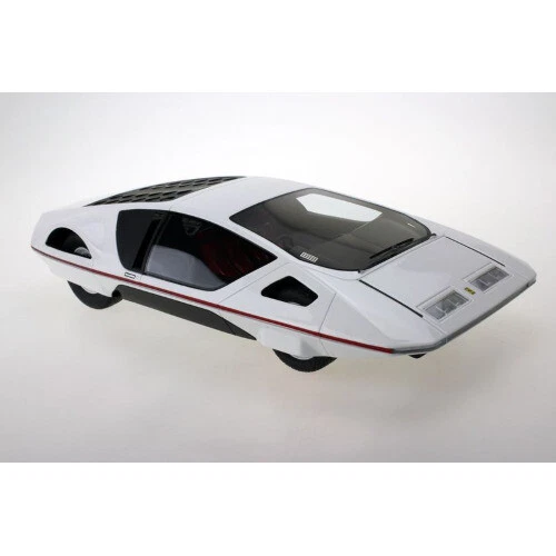 Altri modellini statici di veicoli Scala 1:18 Pininfarina