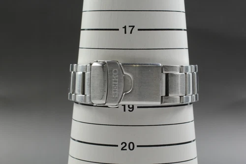 [Near MNT] SEIKO クロノグラフ 100m 7T94-0BL0 ブラック クォーツ メンズ 腕時計 日本製 - 画像9/11