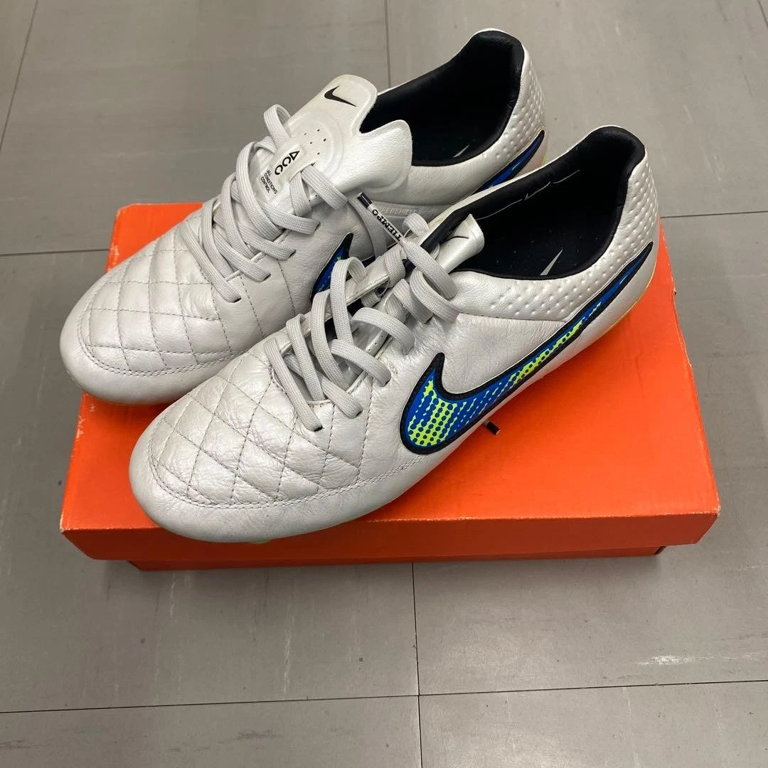 Las mejores ofertas en Zapatos de fútbol Nike Tiempo Legend v | eBay