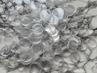 über 70 Münzkapseln in verschiedenen Größen ohne Münzen gebraucht !