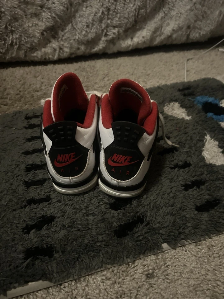 Nike Air Jordan 4 Retro "Fire Red" SIZE 5Y - Image 4 of 4