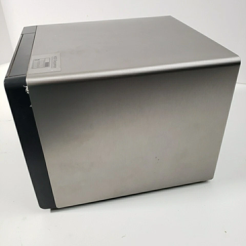 QNAP TS-569 Pro 5-Bay Network Attached Storage w/ 4x 3 TB HDD Included - Image 3 of 4