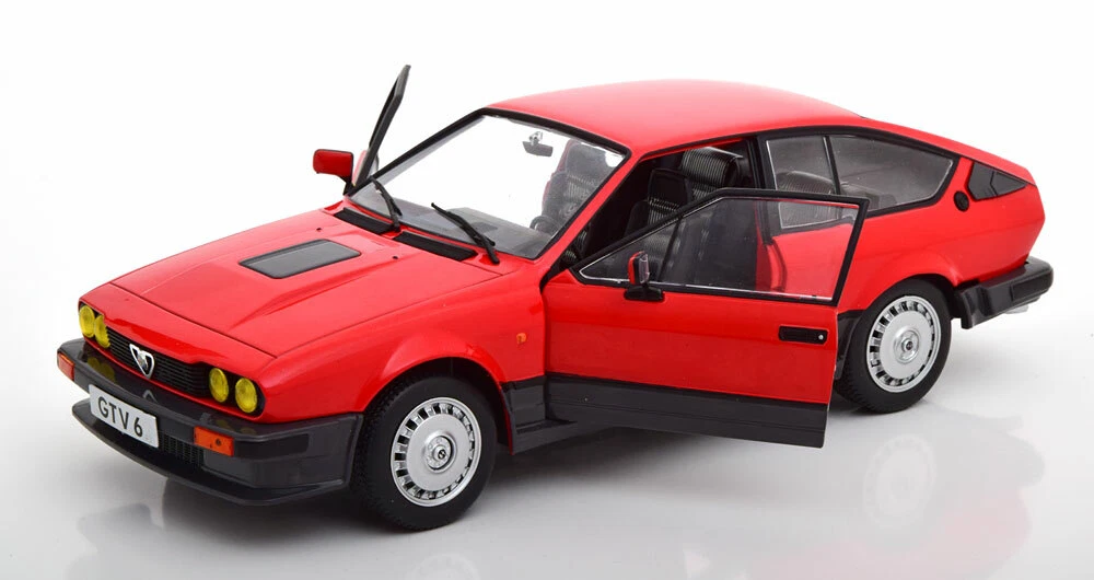 Miniature Solido 1/43 – Alfa Romeo GTV Fourgon Avec Remorque – Rallye – 1998