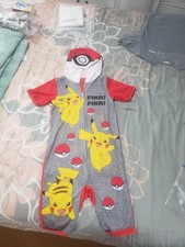 Pokemon Pikachu One Piece Pajamas Sz Small Hooded Short Sleeve Unisex Full Zip