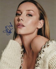 ESTER EXPOSITO signed Autogramm 20x25cm ELITE in Person autograph COA