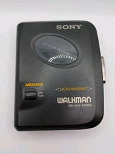 Sony Walkman Wm-ex302 Cassette Player Mega Bass BROKEN/ FOR PARTS