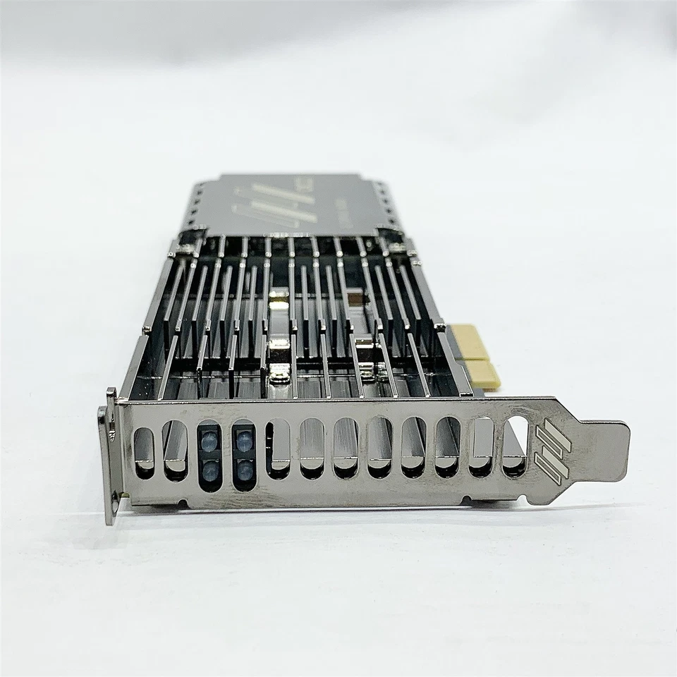 OCZ Storage Z-Drive 6300 AIC PCIe Card Solid State Drive 800GB ZD63AE020-0800G - Image 2 of 4