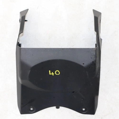 LID, REAR FENDER FRONT